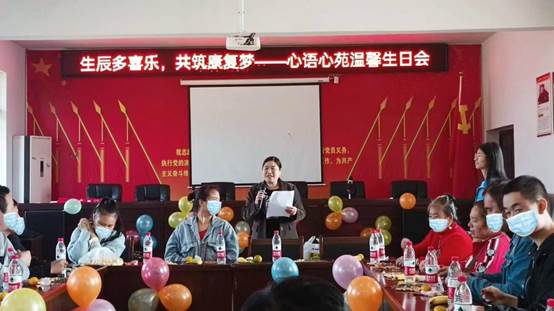 说明: e28a5de6acb7b3d3bb5106644a3ae0e8