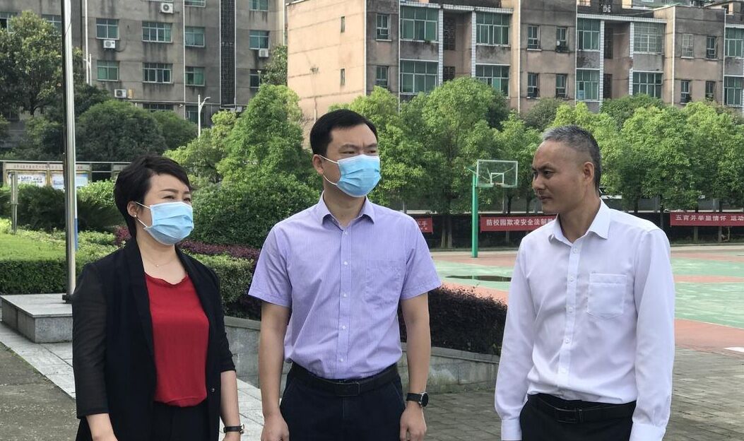 胡杰到中方一中指导调研高考准备工作